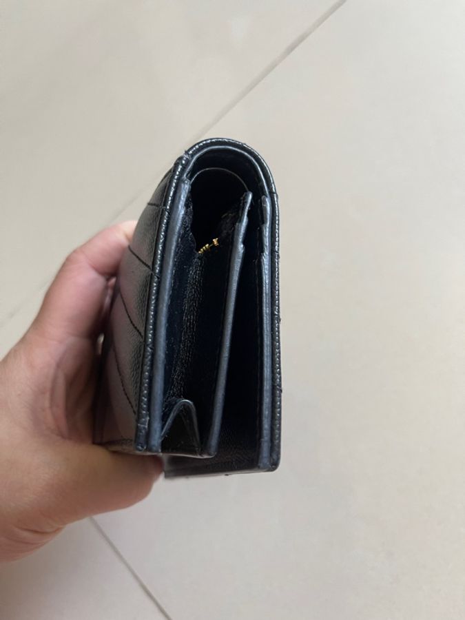 YSL Saint Laurent 魚子醬短夾-7