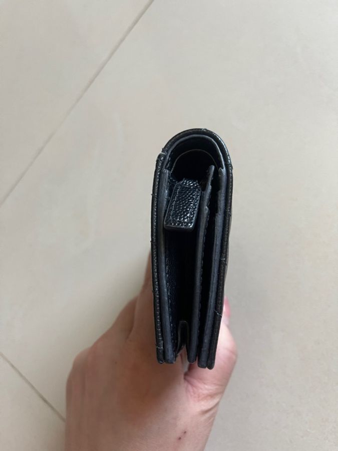 YSL Saint Laurent 魚子醬短夾-8