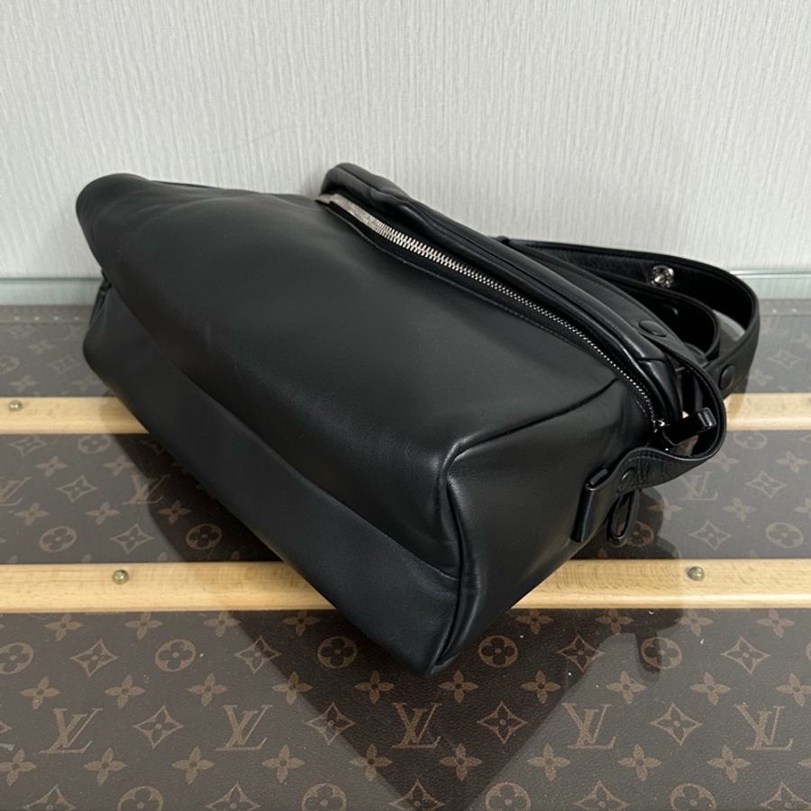 🖤 PRADA Signaux 黑色羊皮肩背斜背包 🖤-1