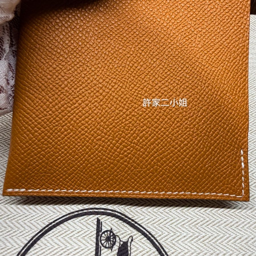 Hermes 99新閒置 棕色護照夾 Epsom皮-3