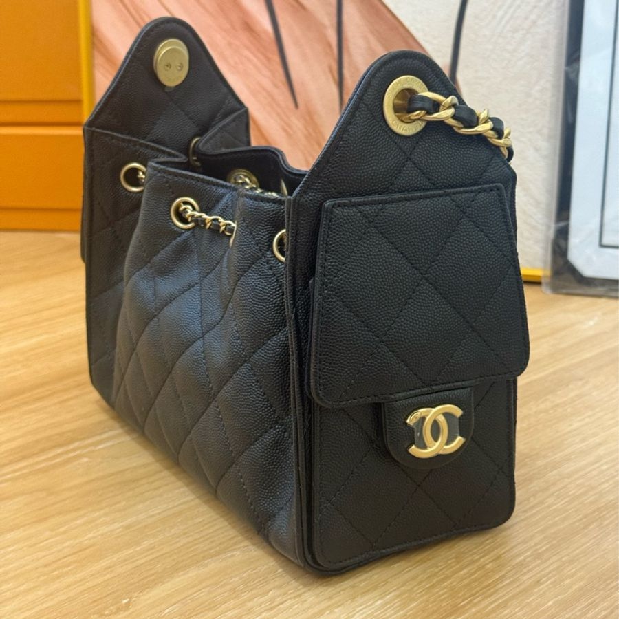 (2026台灣購證🇹🇼全配)全新CHANEL 25 mini Hobo 黑金✨最新晶片款-3