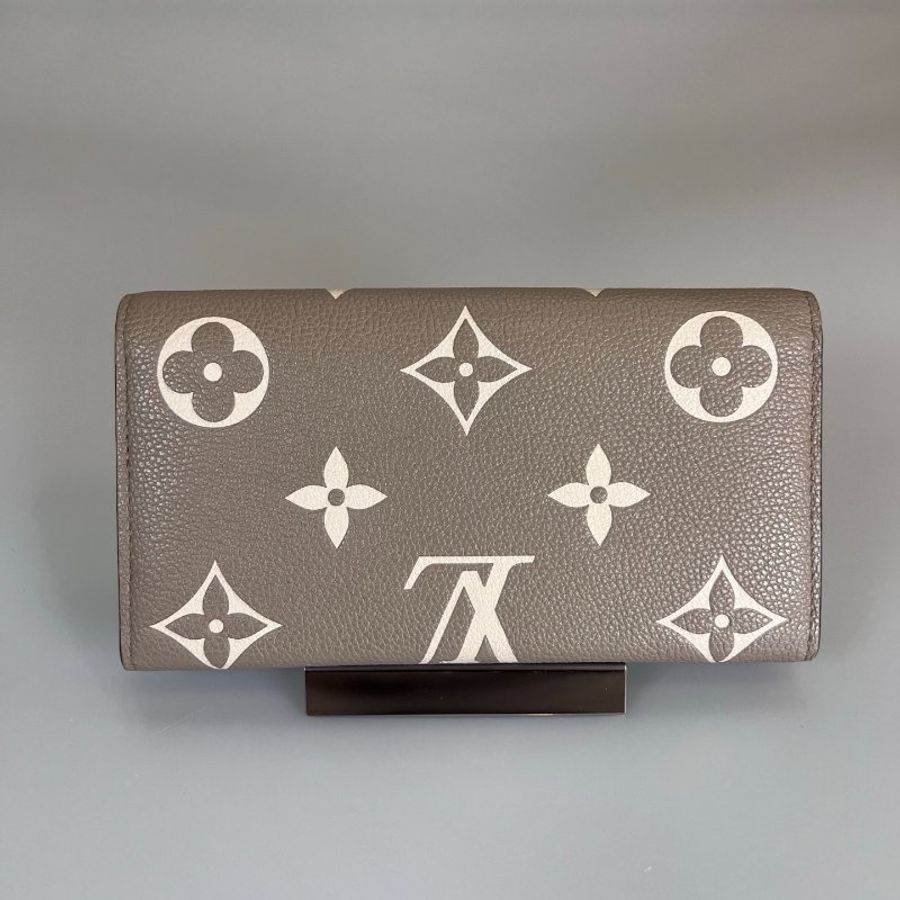 LV M81049/晶片款 斑鳩灰Sarah 長夾-1