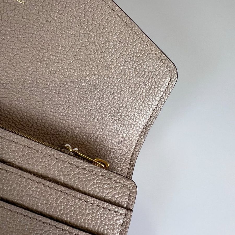 LV M81049/晶片款 斑鳩灰Sarah 長夾-10
