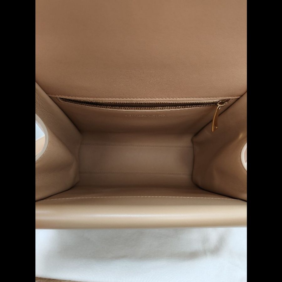 BV The clip handbag Beige-10