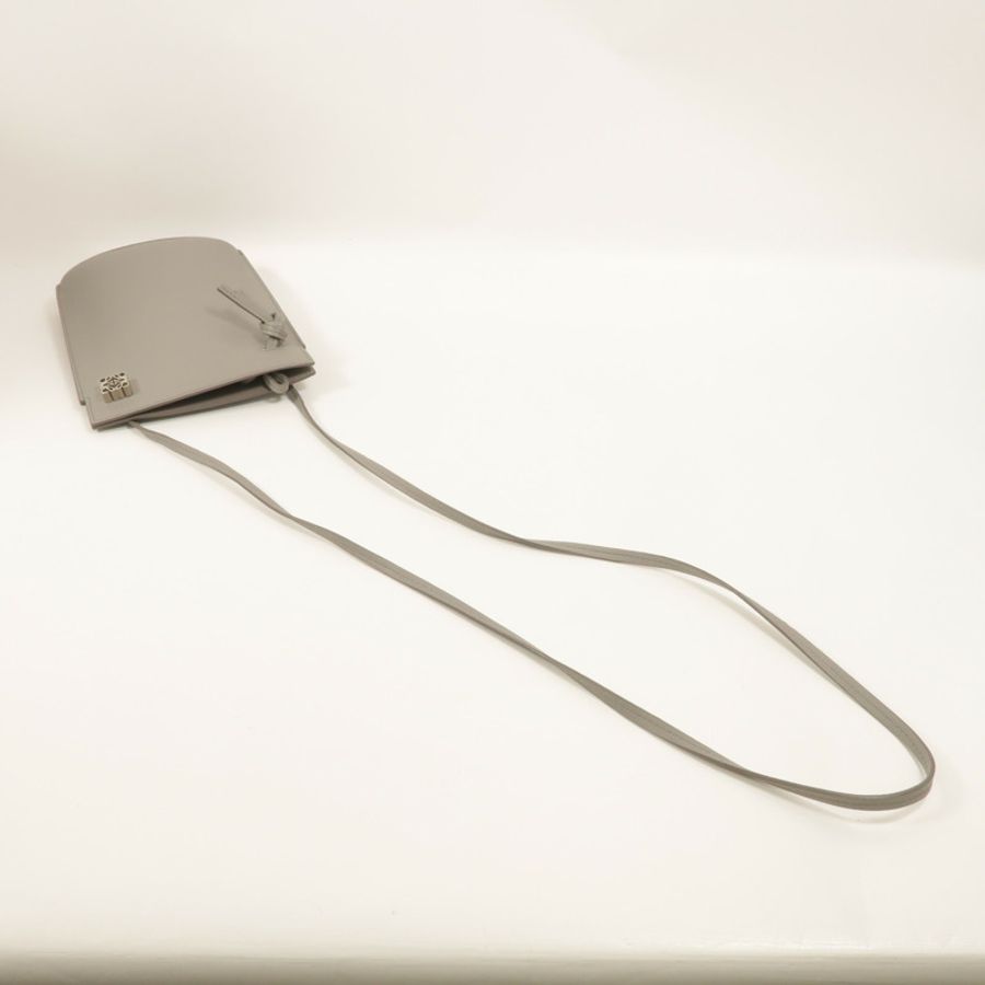 LOEWE 牛皮皮革Dice Pocker肩背袋-7