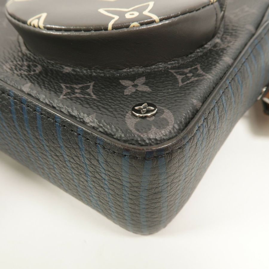 LOUIS VUITTON Monogram Eclipse Volga On Strap肩背袋-10