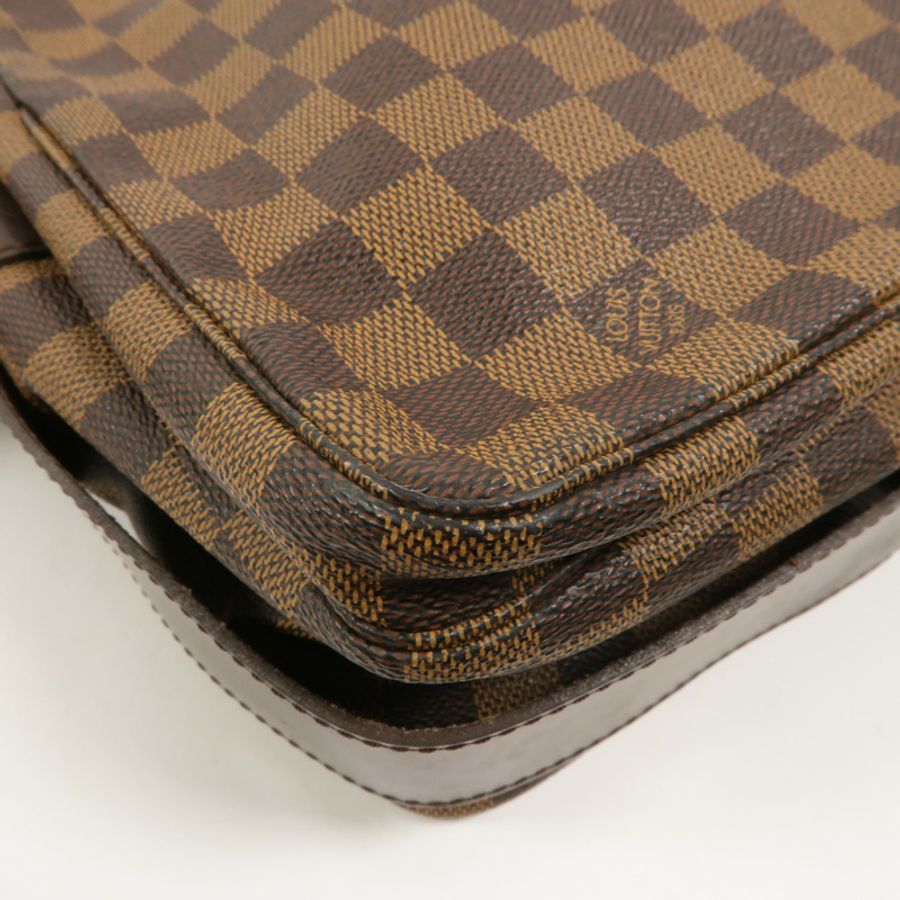 LOUIS VUITTON Damier Naviglio肩背袋-12