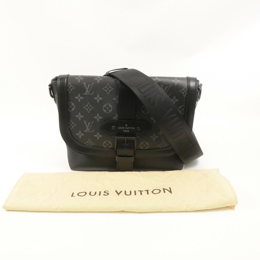 LOUIS VUITTON Monogram Eclipse Saumur Messenger肩背袋-8