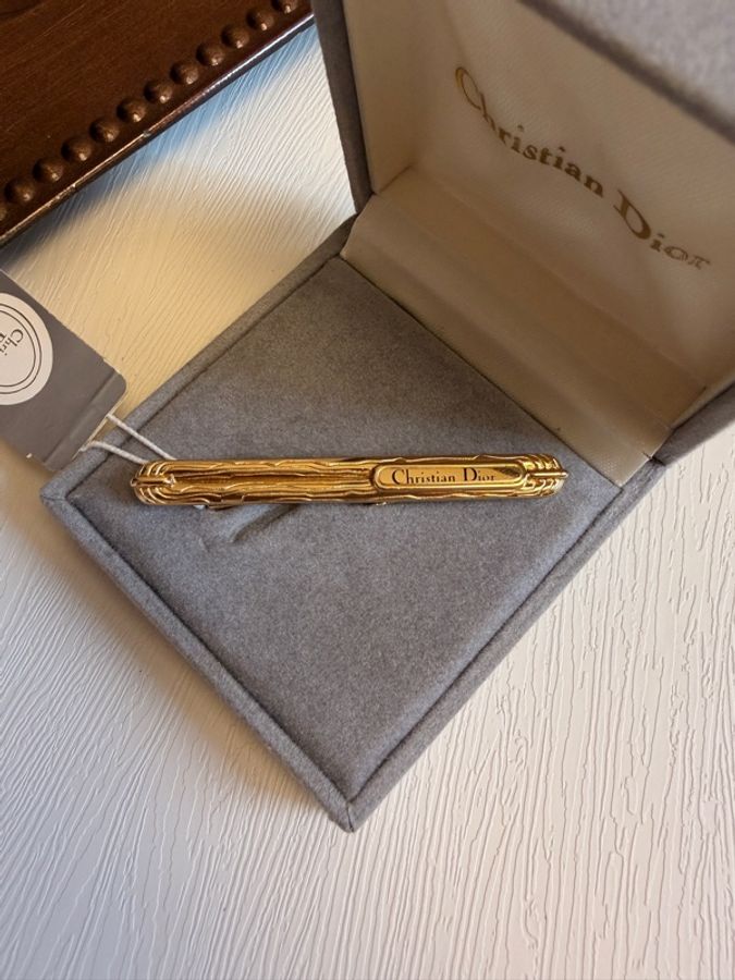 Dior 迪奧 中古老花金色木紋雕刻領帶夾 (附原裝盒及吊牌)-3