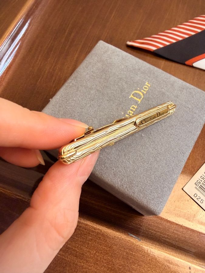 Dior 迪奧 中古老花金色木紋雕刻領帶夾 (附原裝盒及吊牌)-6