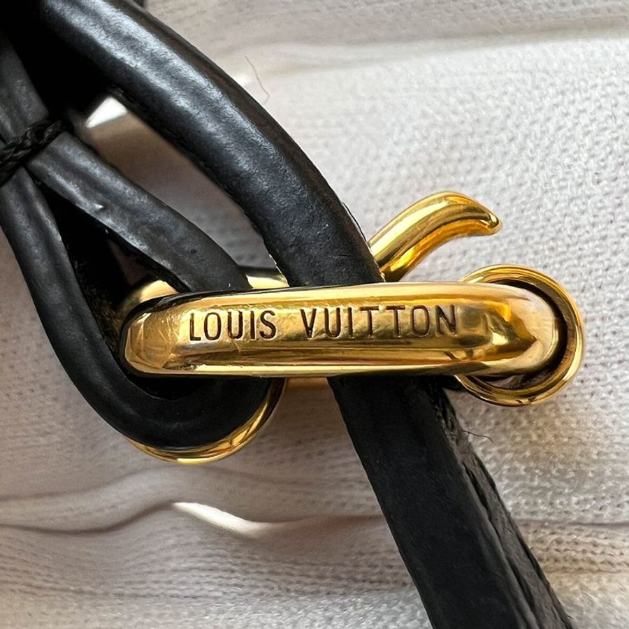 KÉSH 凱仕精品|Louis Vuitton Petite Malle 老花硬箱包|LV Monogram 黑邊金釦肩背斜背包|經典小硬箱收藏款-18