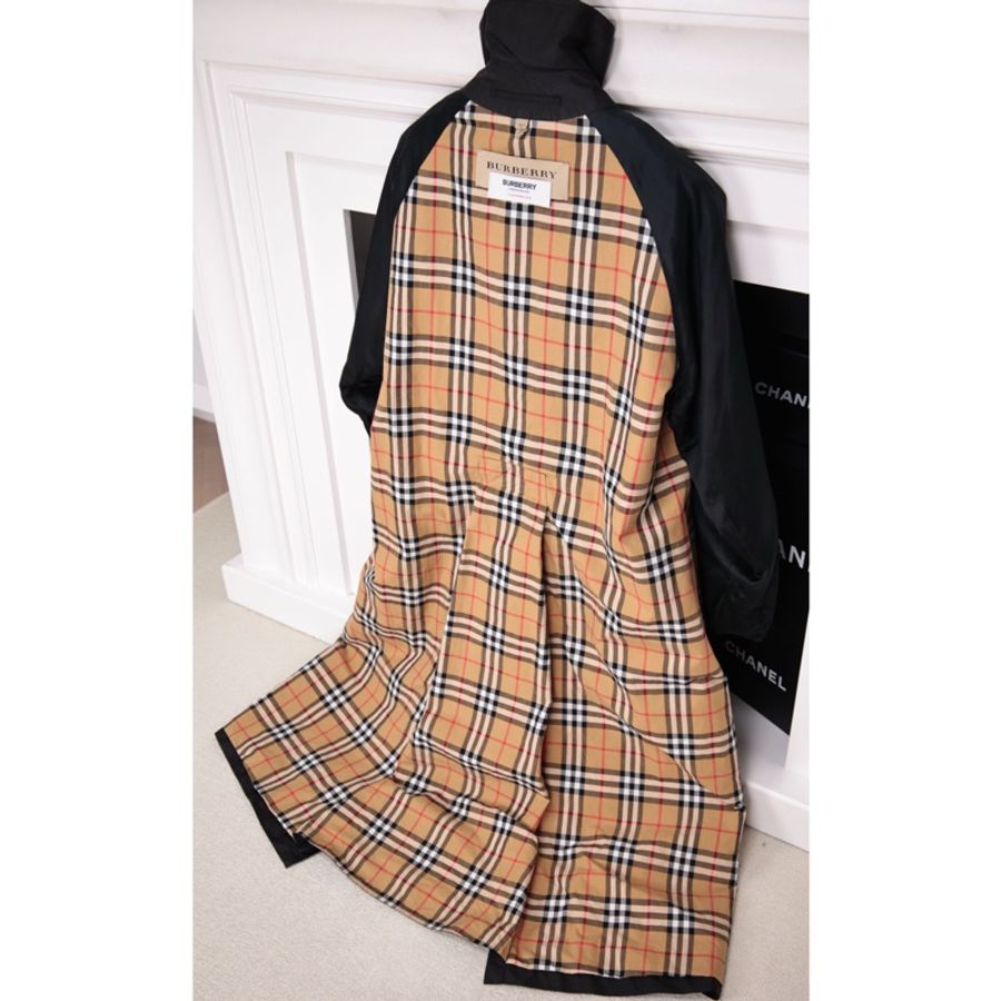Burberry黑金双排扣防水面料风衣外套-12