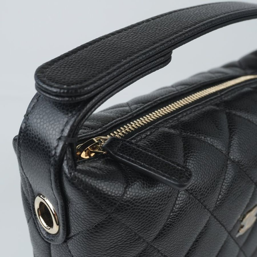 鑒定師的收藏|香奈兒 黑色金扣 迷你 HOBO 鏈帶飯盒包|CHANEL Mini Hobo Bag【 輕巧時髦.魚子醬牛皮 】-14