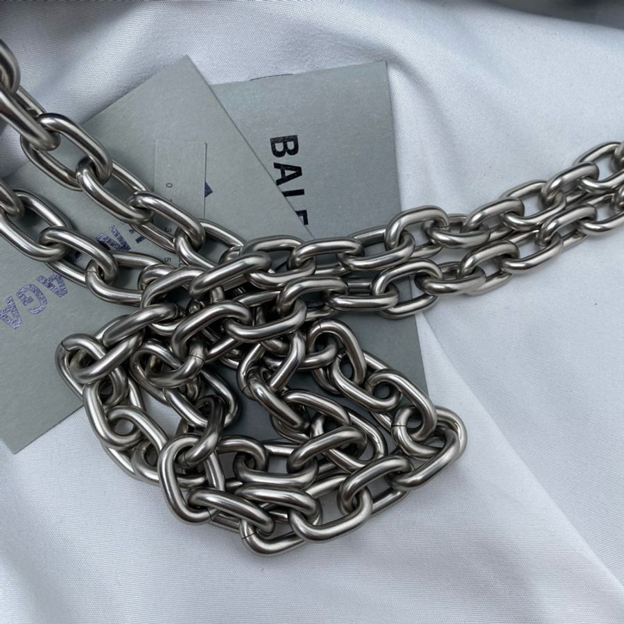 巴黎世家 Monaco黑色細紋牛皮革中號鏈帶包,飾以做舊金色金屬配件-8
