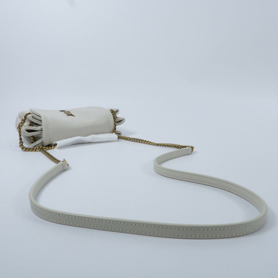 SAINT LAURENT 羊皮皮革Mini Nolita鏈帶肩背袋-8