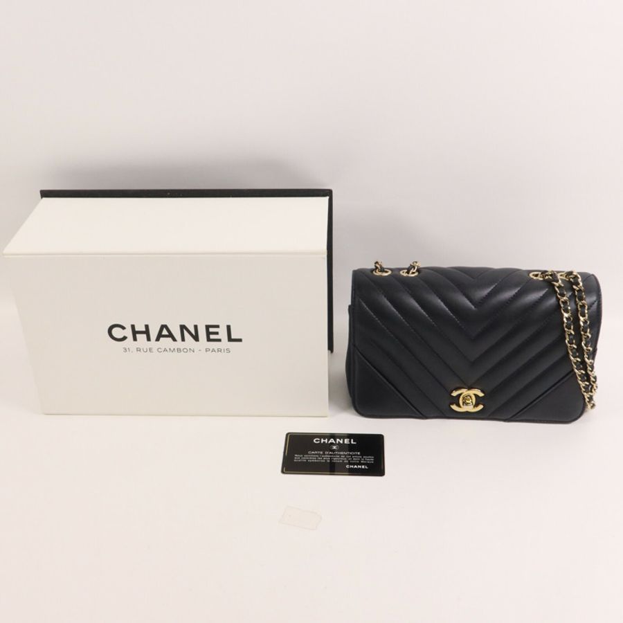 CHANEL 牛皮皮革Chain Shoulder鏈帶肩背袋-9
