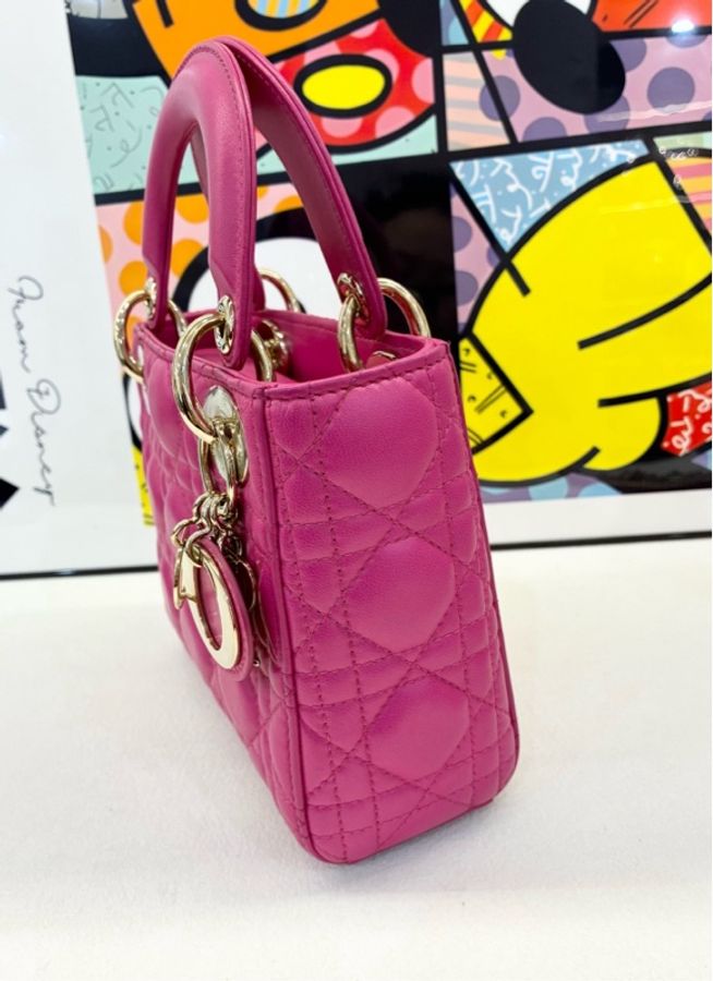 品牌:迪奧/Dior 材質:Dior掛飾可拆卸鏈條肩帶 小羊皮 迷你3格金扣 戴妃包單肩斜挎手提包 尺寸:17 x 15 x 7 釐米 專櫃價:35700。-2