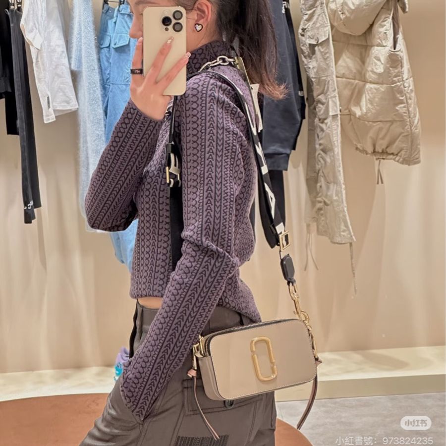 《仙闆名牌精品》MJ marc jacobs 防刮牛皮撞色 snapshot 相機包-6