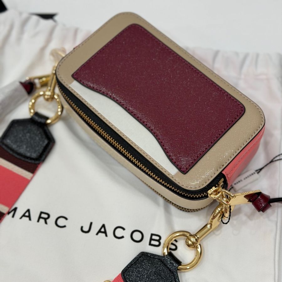 《仙闆名牌精品》MJ marc jacobs 防刮牛皮撞色 snapshot 相機包-12