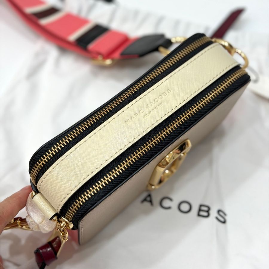 《仙闆名牌精品》MJ marc jacobs 防刮牛皮撞色 snapshot 相機包-13