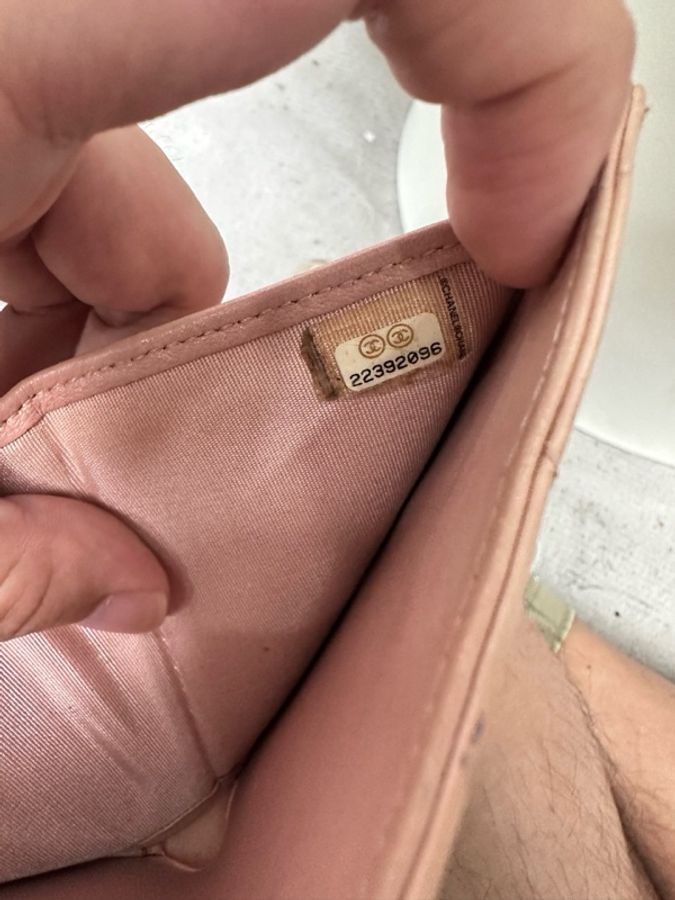 Chanel香奈兒 粉色漆皮三折錢包-6