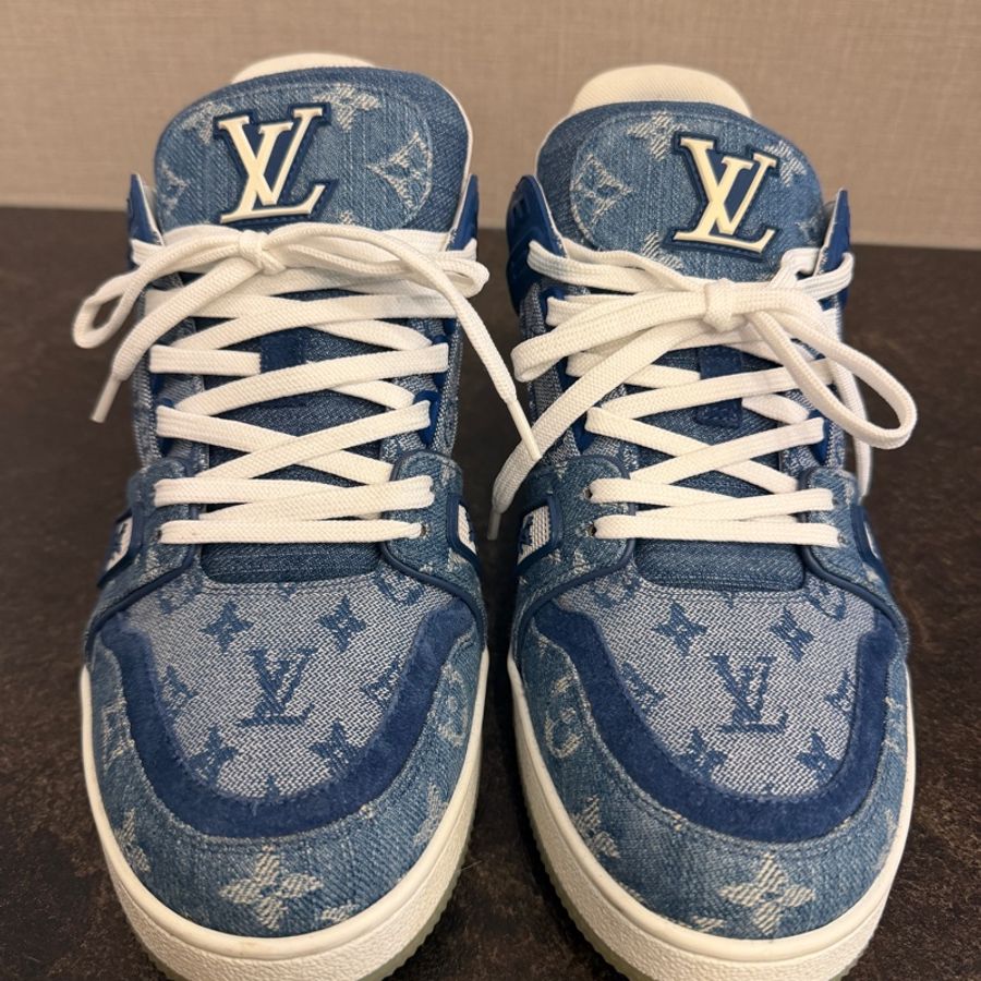 Louis Vuitton (LV) 滿版logo牛仔鞋-0