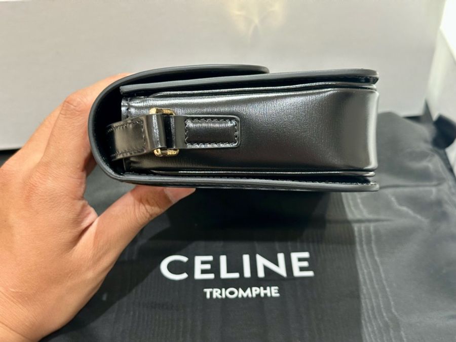 全新Celine Teen Triomphe(經典黑金釦)-9