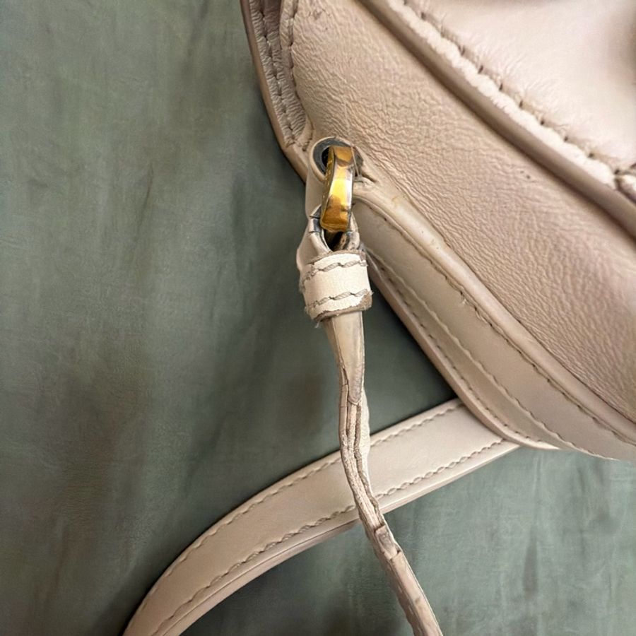 TOD'S 白色全皮經典側背包斜背包-14