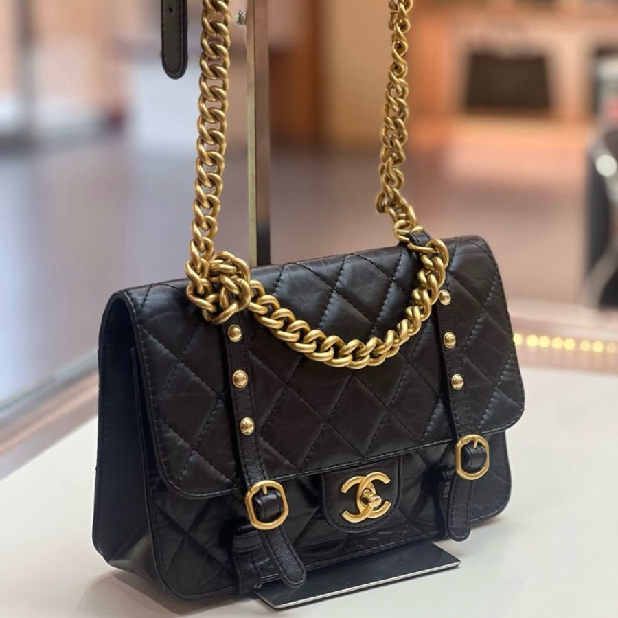 Chanel 21b黑金劍橋郵差包 復古金扣金鍊翻蓋菱格 手提包斜挎包 黑色 金扣-2