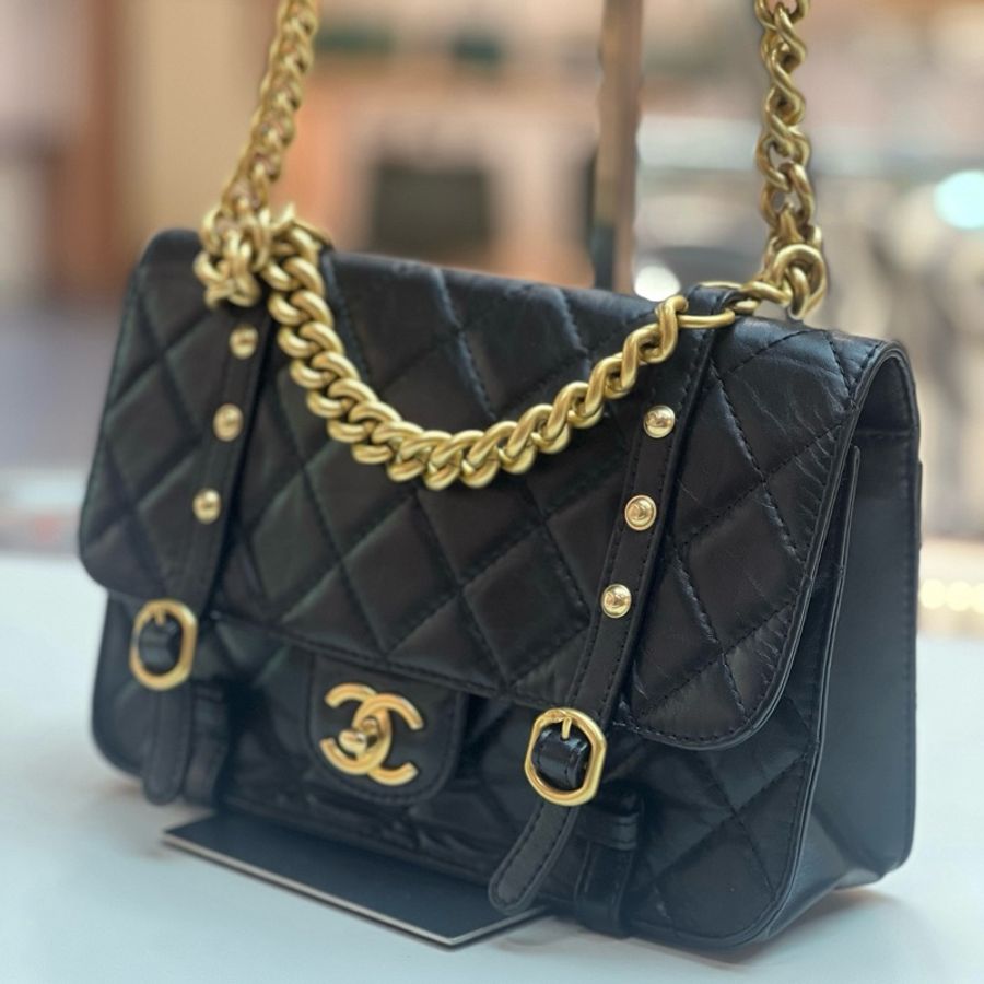 Chanel 21b黑金劍橋郵差包 復古金扣金鍊翻蓋菱格 手提包斜挎包 黑色 金扣-3
