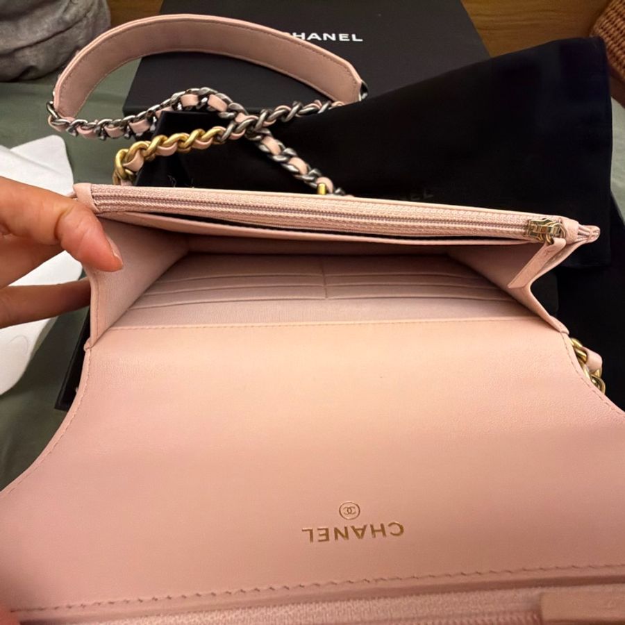 Chanel櫻花粉WOC-10