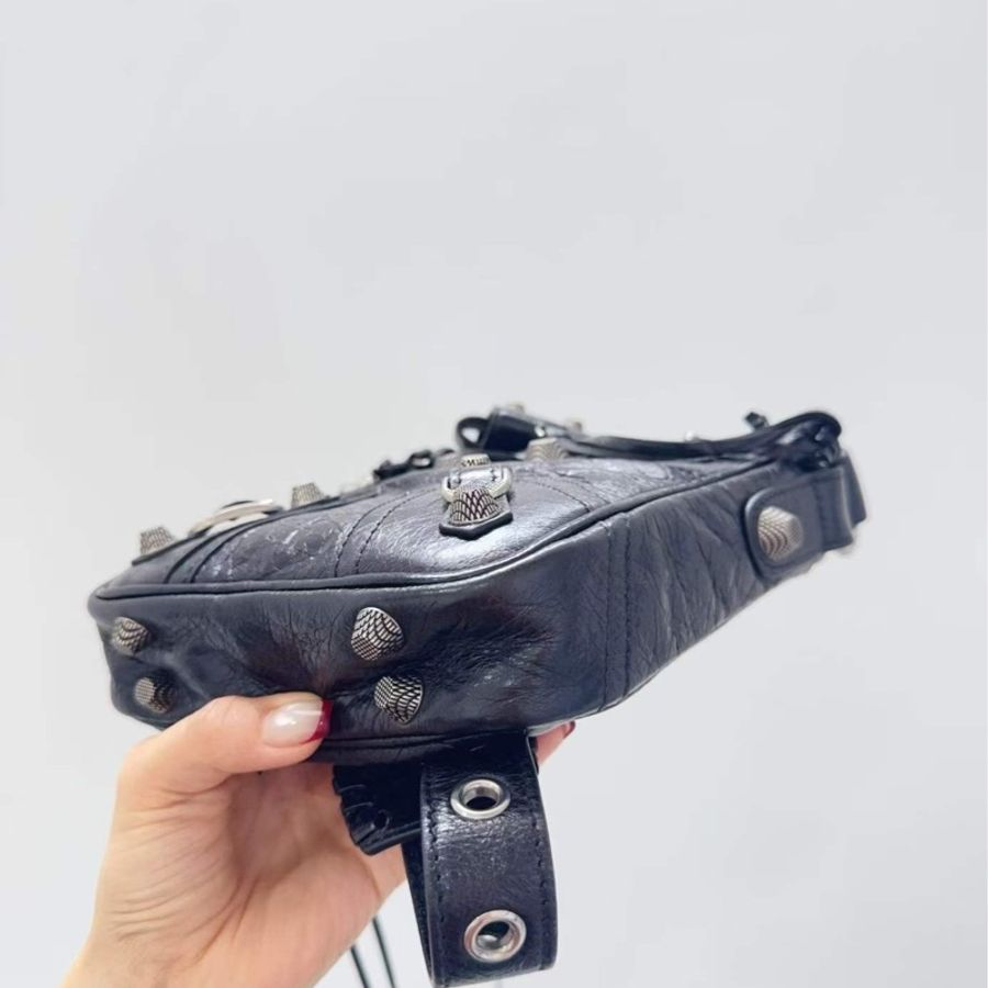 Balenciaga 巴黎世家 經典款單肩斜挎包 男女同款-6