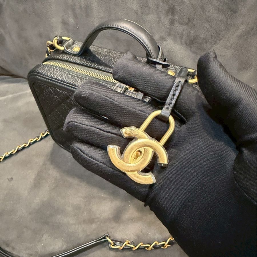 全配❤️🔥99新超低價😍Chanel香奈兒經典黑金荔枝牛皮Vanity case絕版相機包化妝箱手提單肩斜挎鏈條包-19