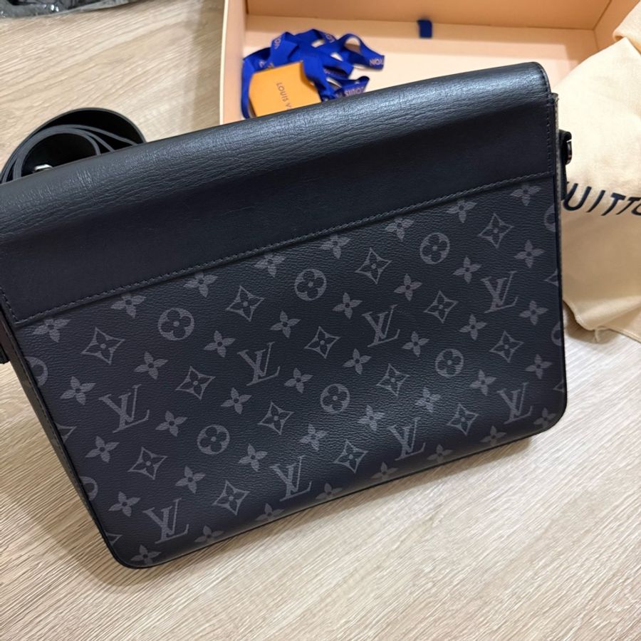 瑞奇二手精品 Louis Vuitton 黑老花手拿包 側背包a4-5
