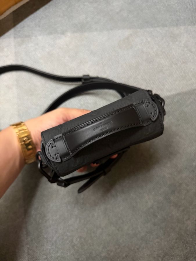 Lv黑原花壓紋Pico S-Lock迷你包M83148 芯片款-4