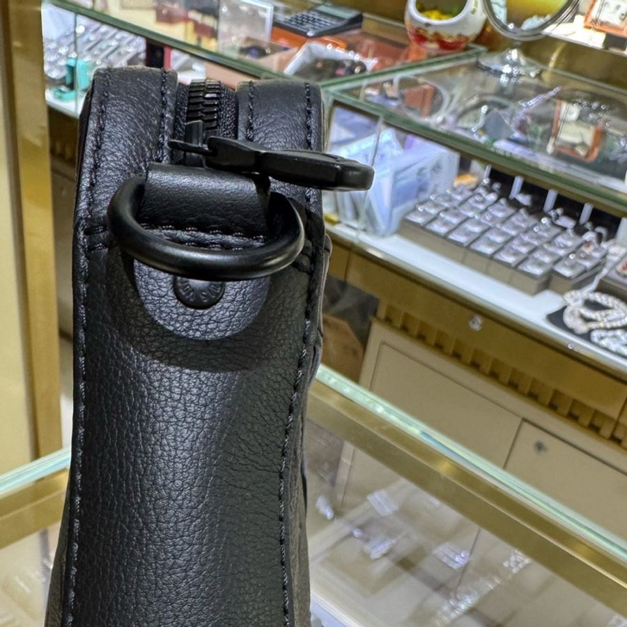Louis vuitton 路易威登 Trio全皮黑色壓紋三合一郵差包  缺小子包-3