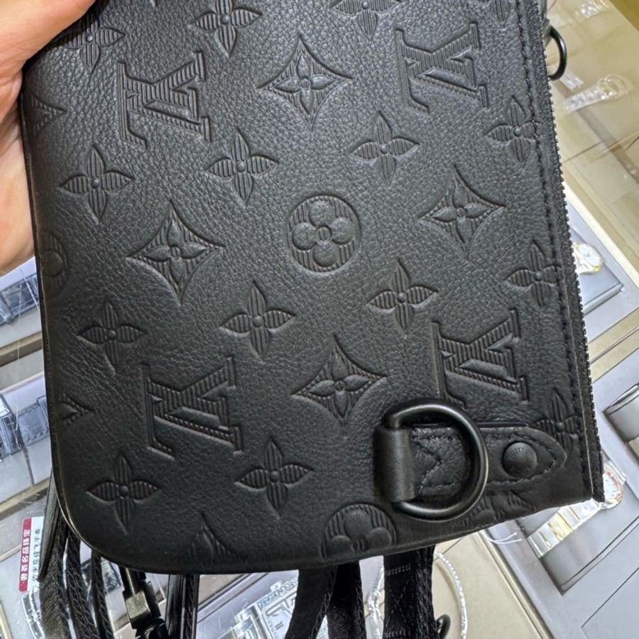 Louis vuitton 路易威登 Trio全皮黑色壓紋三合一郵差包  缺小子包-11