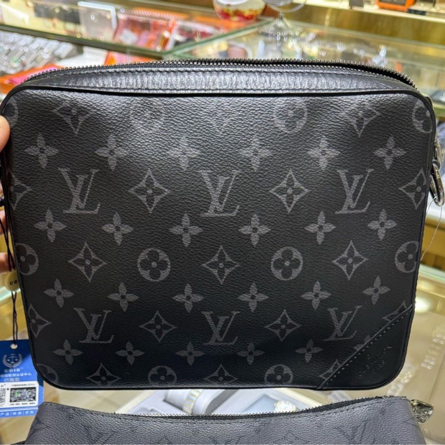 Louis Vuitton 路易威登 Trio黑武士三合一郵差包 芯片款無小子袋-1