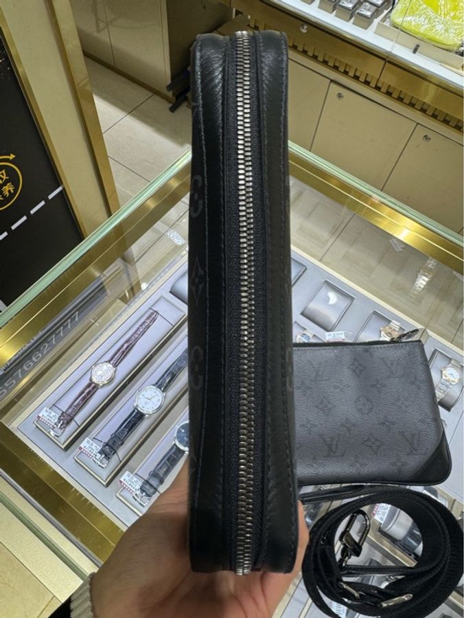 Louis Vuitton 路易威登 Trio黑武士三合一郵差包 芯片款無小子袋-5