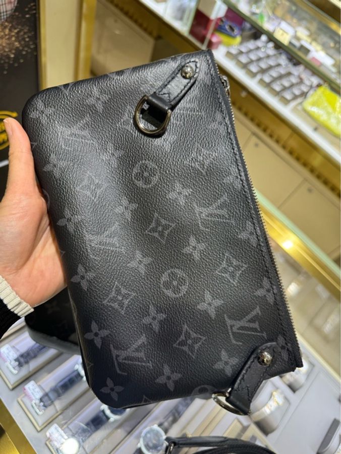 Louis Vuitton 路易威登 Trio黑武士三合一郵差包 芯片款無小子袋-6