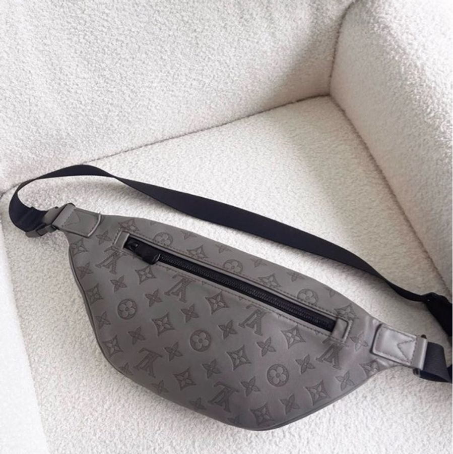 Louis Vuitton 路易威登 Discovery 芯片款 胸包-6