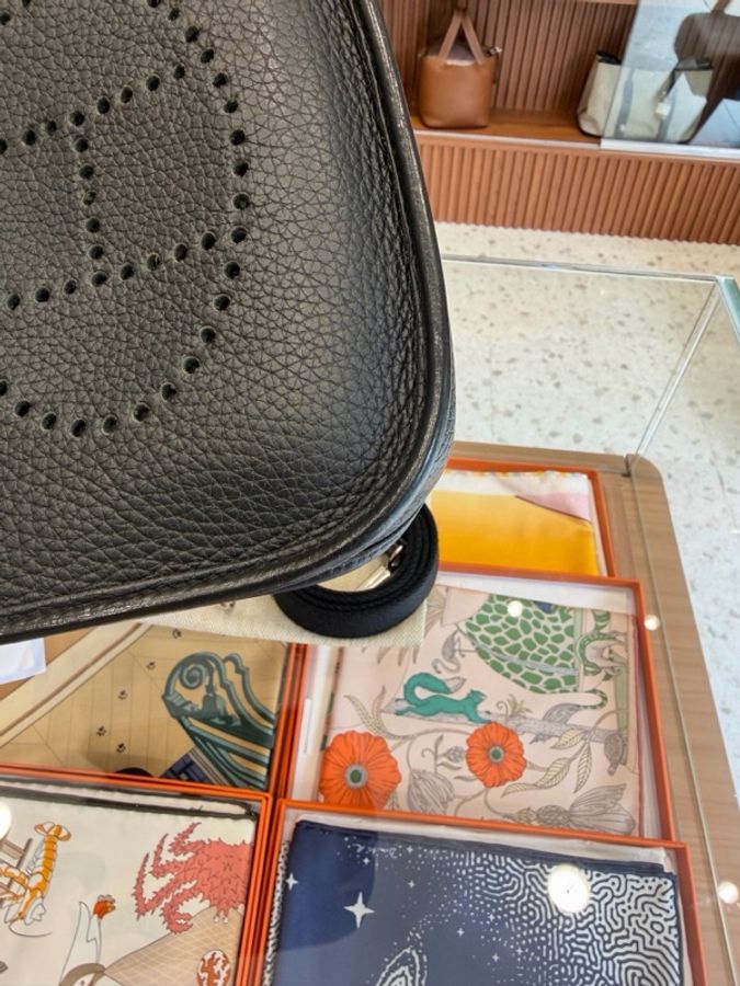 Hermès 愛馬仕 黑銀Mini evelyne伊芙琳(U刻)塵袋-11