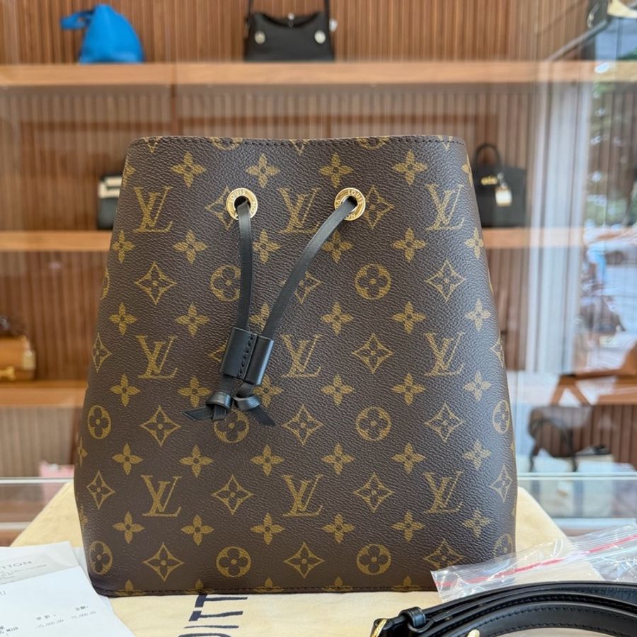 Louis Vuitton 路易威登 黑水桶(芯片款)-0