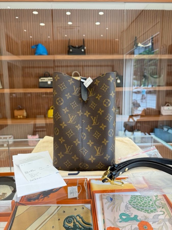 Louis Vuitton 路易威登 黑水桶(芯片款)-2