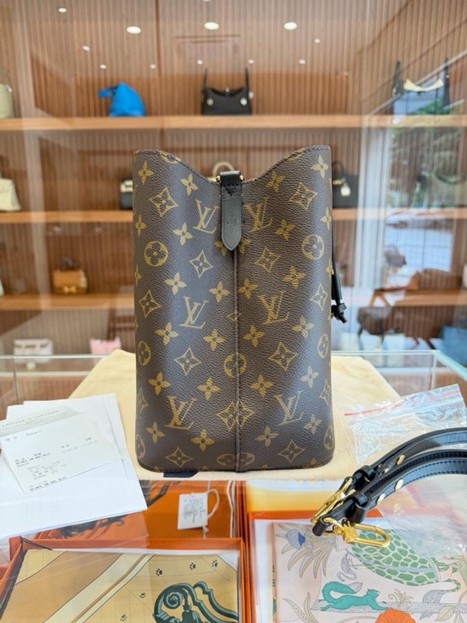 Louis Vuitton 路易威登 黑水桶(芯片款)-3
