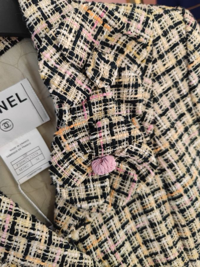 Chanel Tweed-5