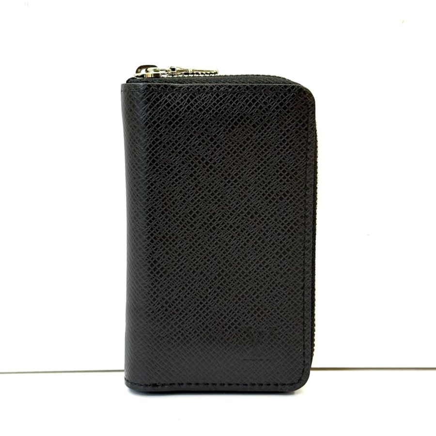 LOUIS VUITTON 路易威登 黑色TAIGA 拉鍊零錢包 M30511-0