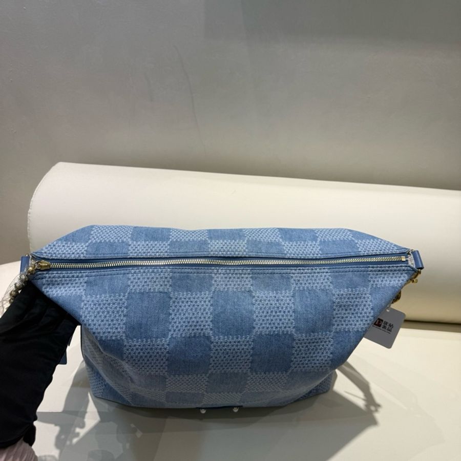 路易威登LV Vagabond Hobo 牛仔棋盤格 流浪包腋下包斜挎包單肩包 藍色 芯片-4