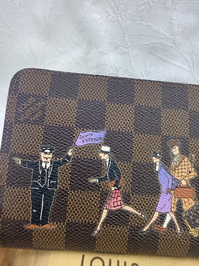 Louis Vuitton Damier Ebene Zippy Wallet-1