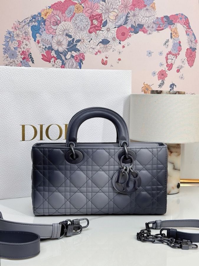 閒置未使用 DIOR 迪奧 漸變灰色羊皮戴妃包 尺寸26*15*4-4